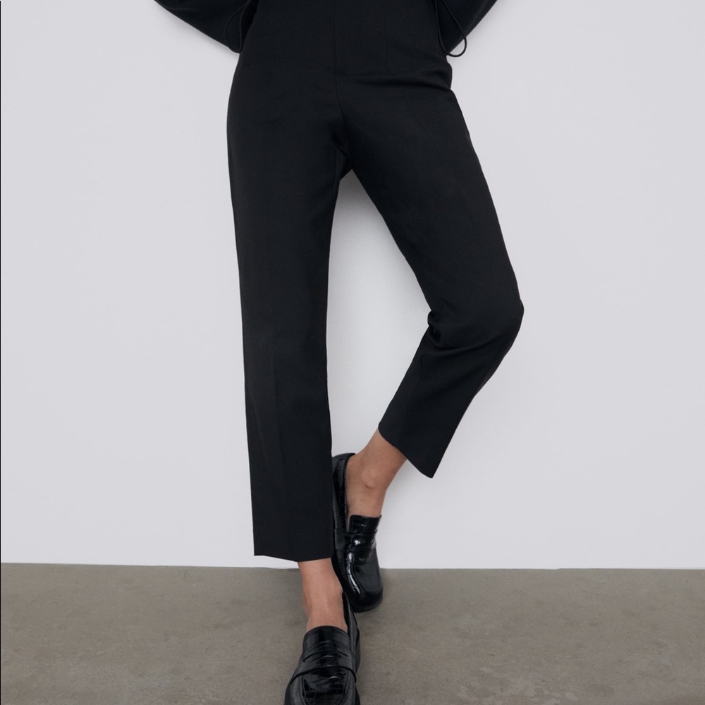 Zara Modern High Rise Black Pants